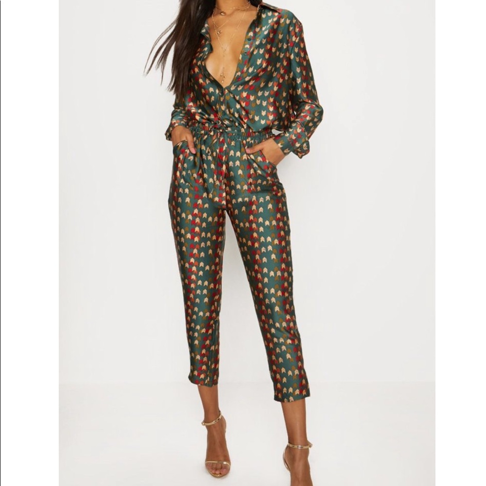 2 pierce Chevron Print Oversized Shirt and pants